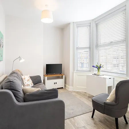 Host & Stay - Trafalgar Square Apartments Скарборо Экстерьер фото