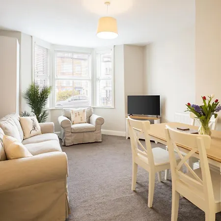 Host & Stay - Trafalgar Square Apartments Скарборо Экстерьер фото