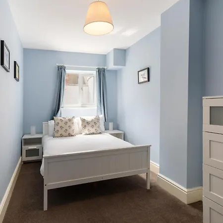 Host & Stay - Trafalgar Square Apartments Скарборо Экстерьер фото