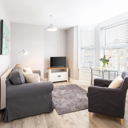Host & Stay - Trafalgar Square Apartments Скарборо Номер фото
