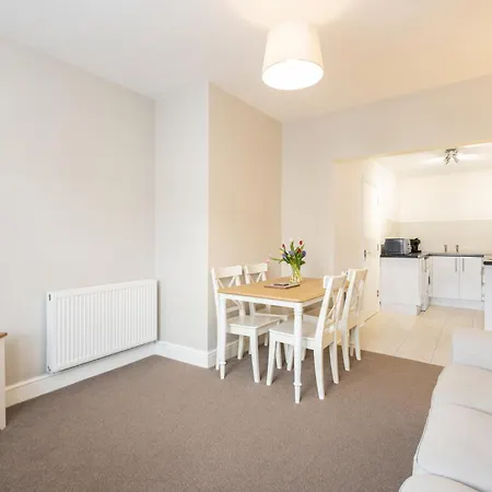 Host & Stay - Trafalgar Square Apartments Скарборо Номер фото