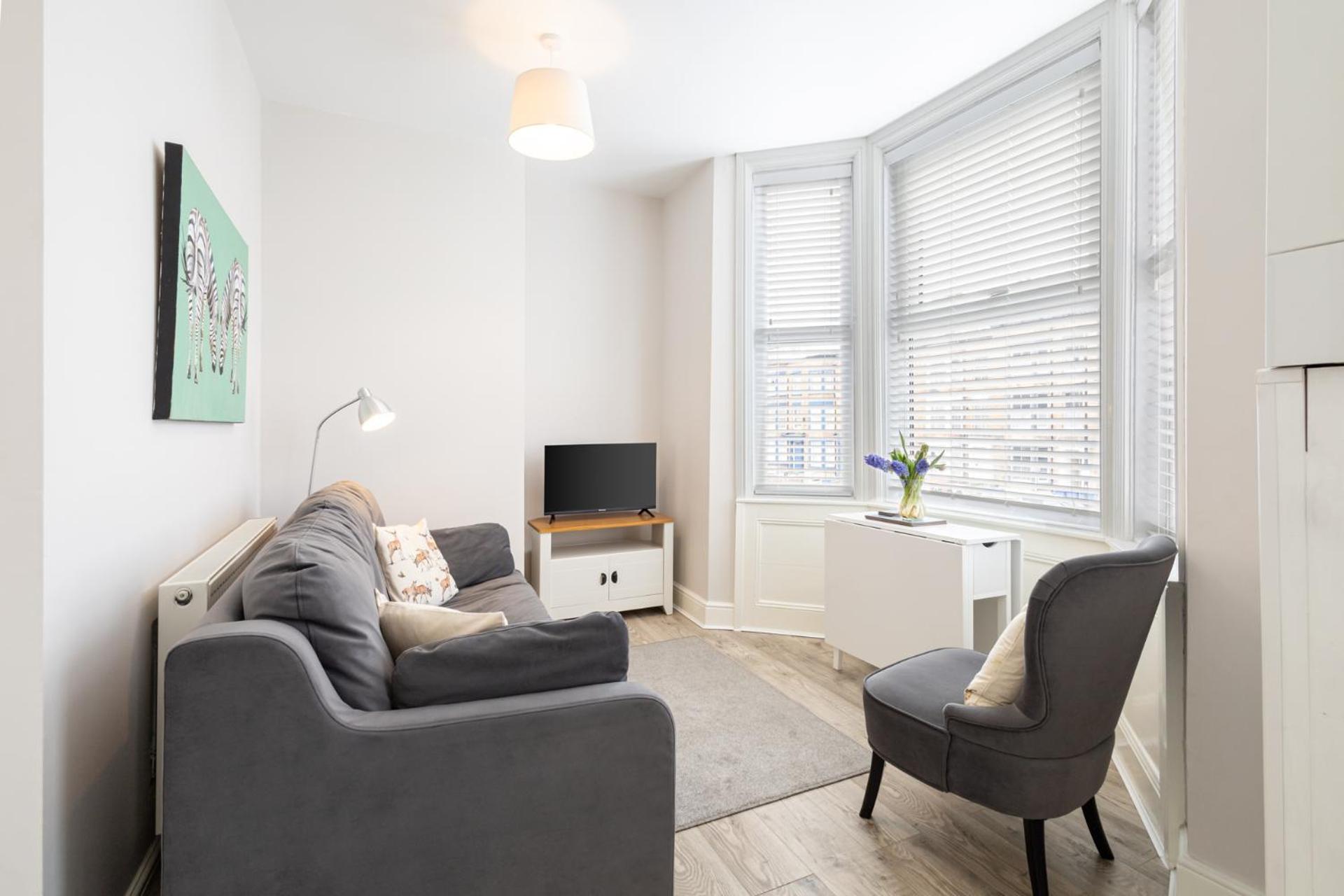 Apartment Host & - Trafalgar Square