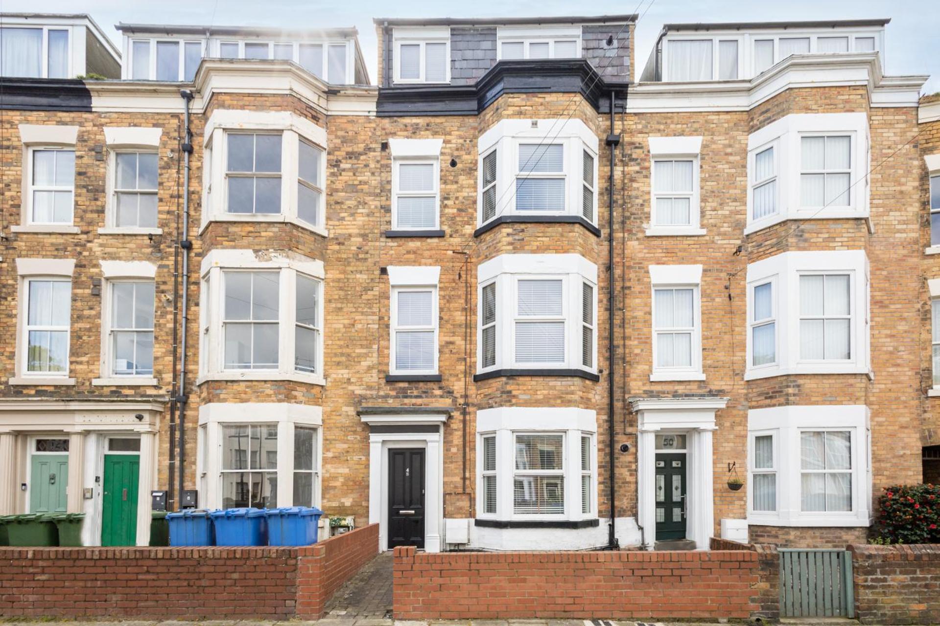 Host & - Trafalgar Square Apartment Scarborough