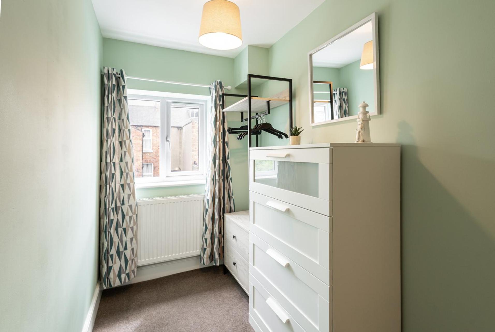 Host & - Trafalgar Square Apartment